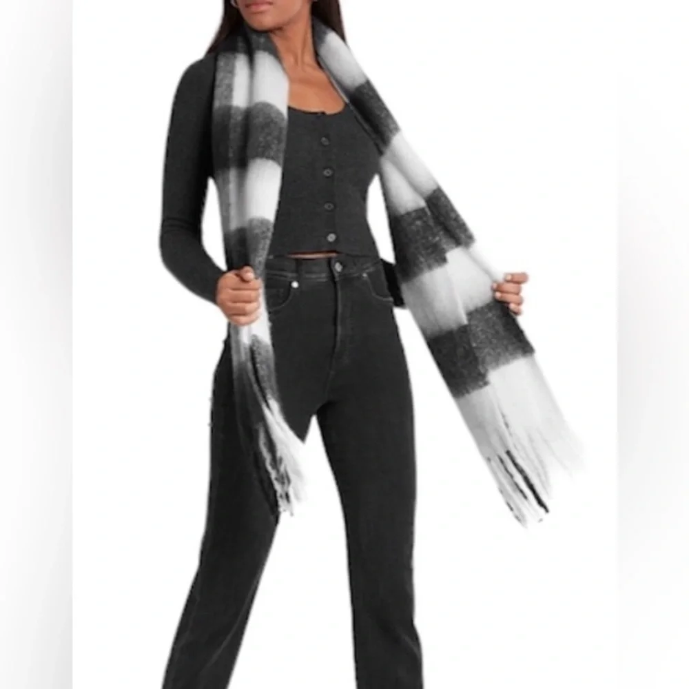 NEW Express Chunky Thick Scarf Oversized with Fringe Detail One size